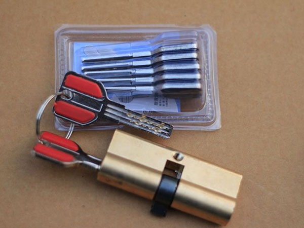 伊宁24小时上门开锁公司